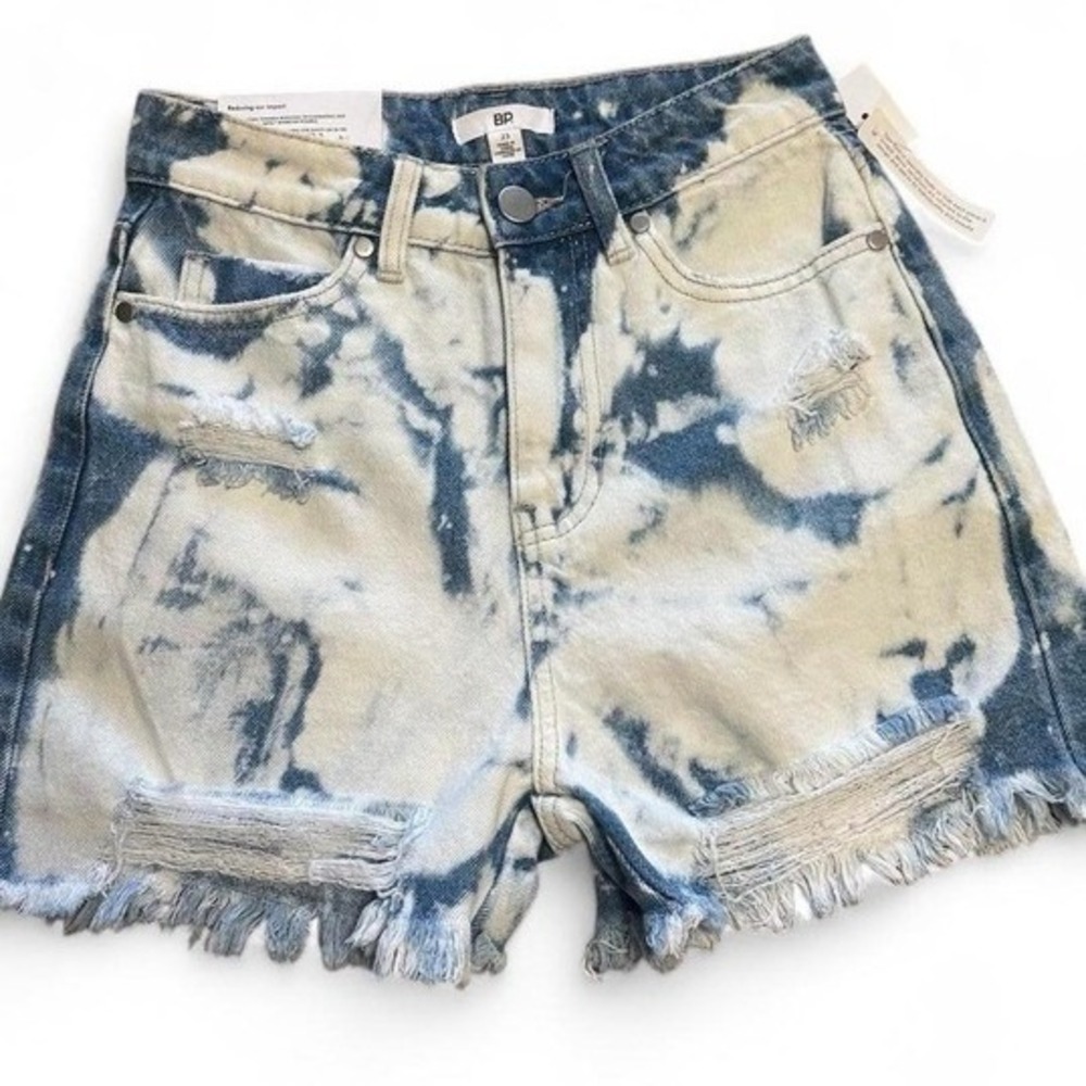 NWT BP. High Rise Bleach Style Distressed Denim Shorts